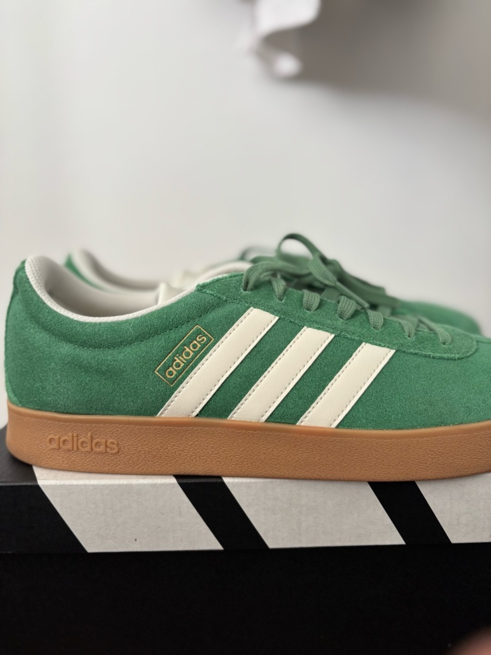 adidas VL Vourt 2.0 Green Suede Low-Top Sneakers. Size 10.5 with box